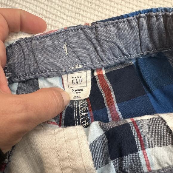Gap Plaid Shorts - Picture 3 of 3